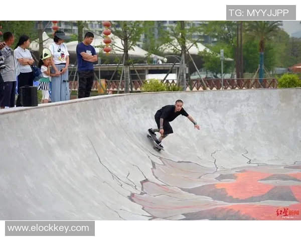 成都滑板队的团队协作探索与发展之路分享 成都滑板队的团队协作探索与发展之路分享