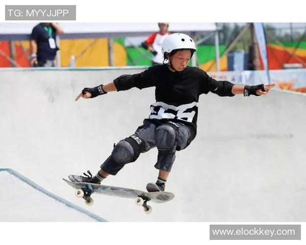 武汉极限运动队在滑板精英赛中的个人能力表现全面分析与点评